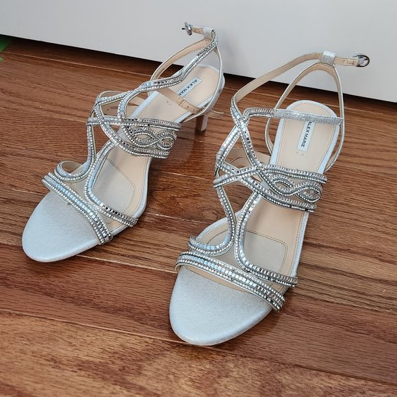 Shoes - Picture 2 of 7